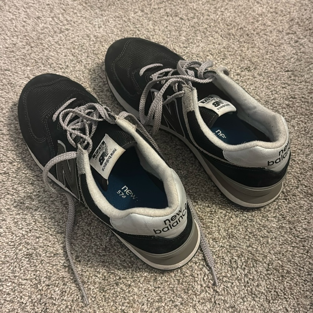 New balance lifestyle shoes, worn less than 5 times